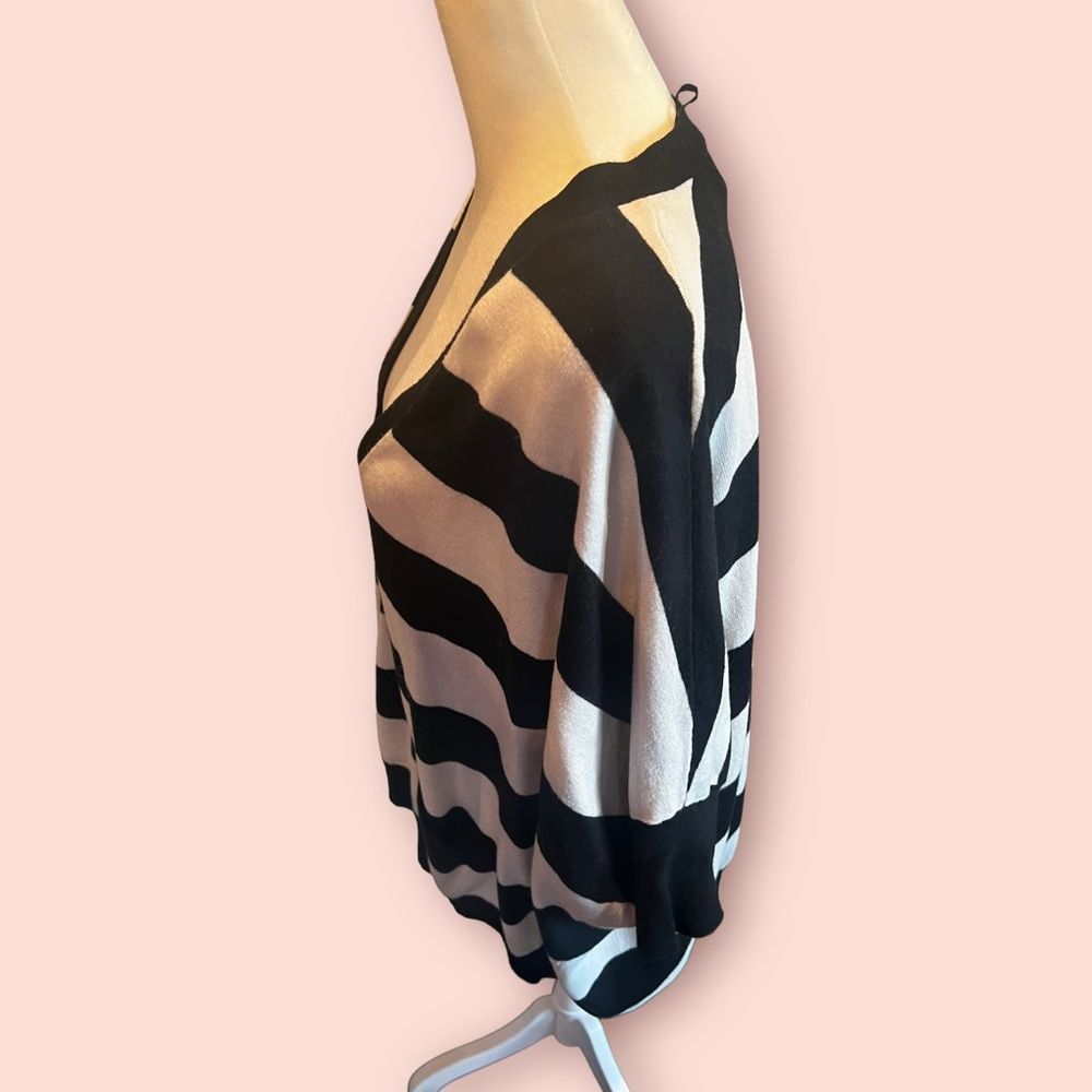 MICHAEL Michael Kors 🥳 5/$15 🥳 Striped Button Up Chunky Sweater Cardi - Picture 3 of 6